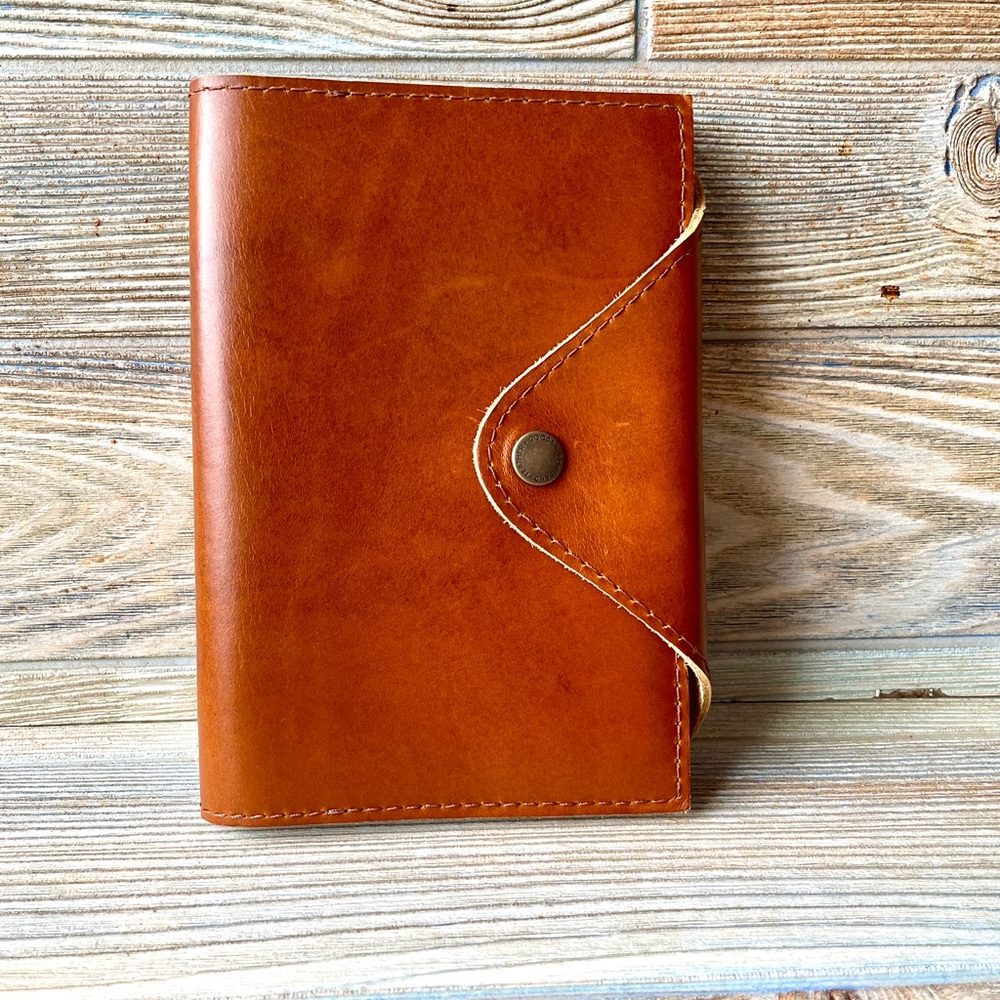 Portland Leather Goods Madrone(?) Snap Journal Cover - Medium NWOT / BBNU